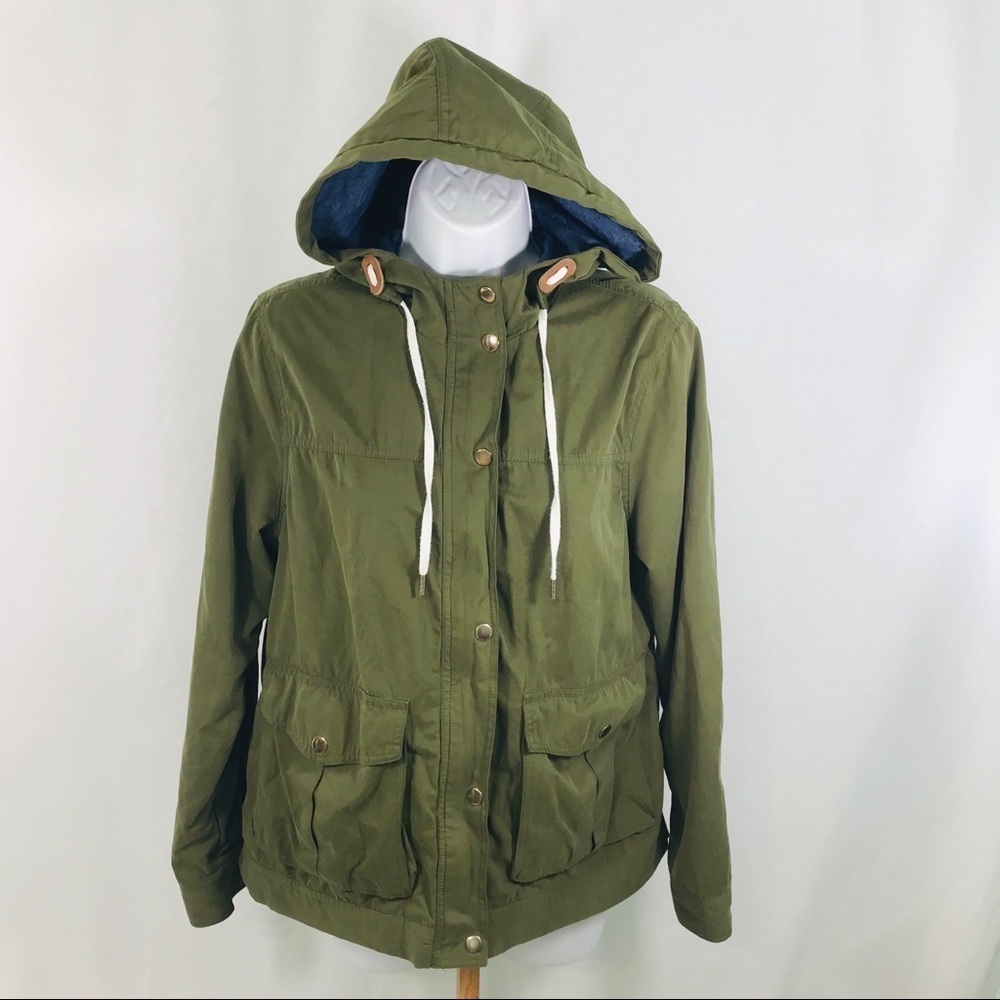 Forever 21 Hooded Olive Jacket. Sz S in EUC